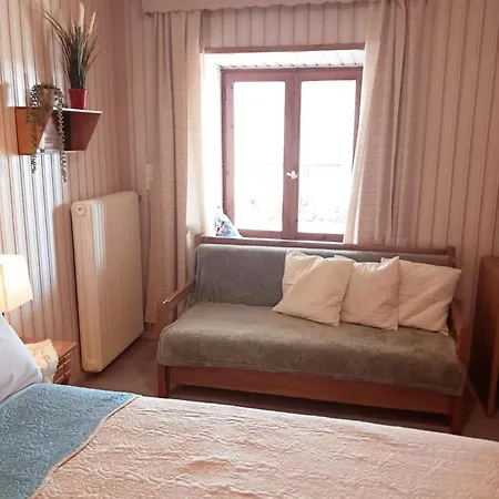 El-mi's Little House In Διαμέρισμα Θεολόγος